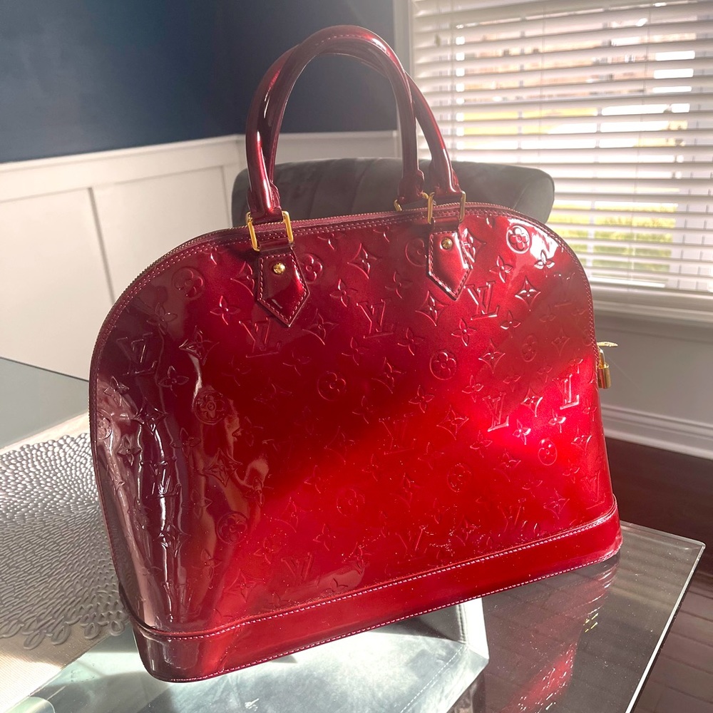 Louis Vuitton Alma GM Amarante Vernis